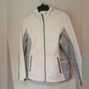 Free Tech Women's Softshell Jacket Size M (8-10) Hooded Gray White Full Zip